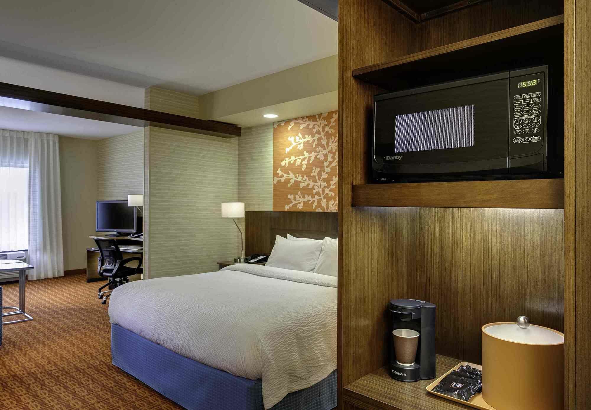 Fairfield Inn & Suites By Marriott Lincoln Southeast Exterior photo